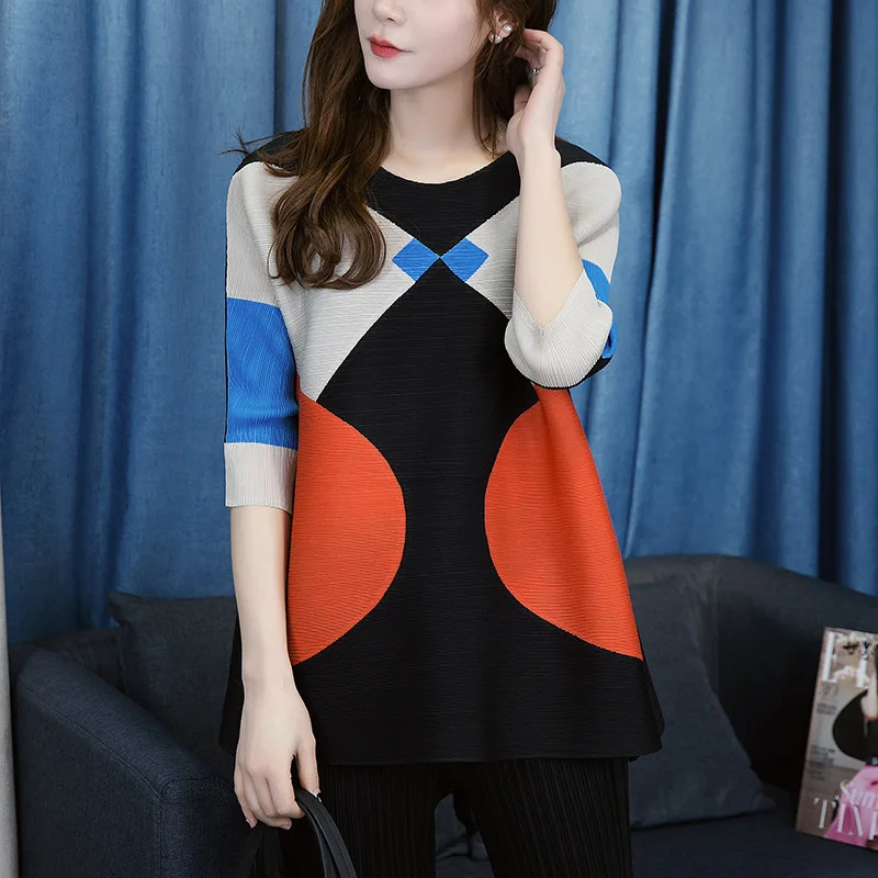 

The New Geometric Colour Matching Loose Size Slim Seven-Sleeve T-shirt Spring Wrinkled Miyake 2019 free shipping
