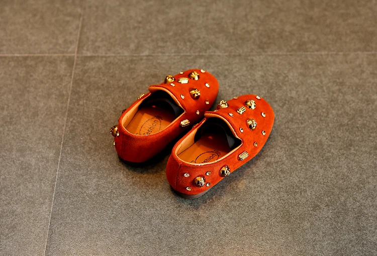 Стиль детская повседневная обувь милая обувь для девочек обувь с заклепками в стиле ретро Весенняя детская мягкая обувь детская леопардовая обувь 17N1120