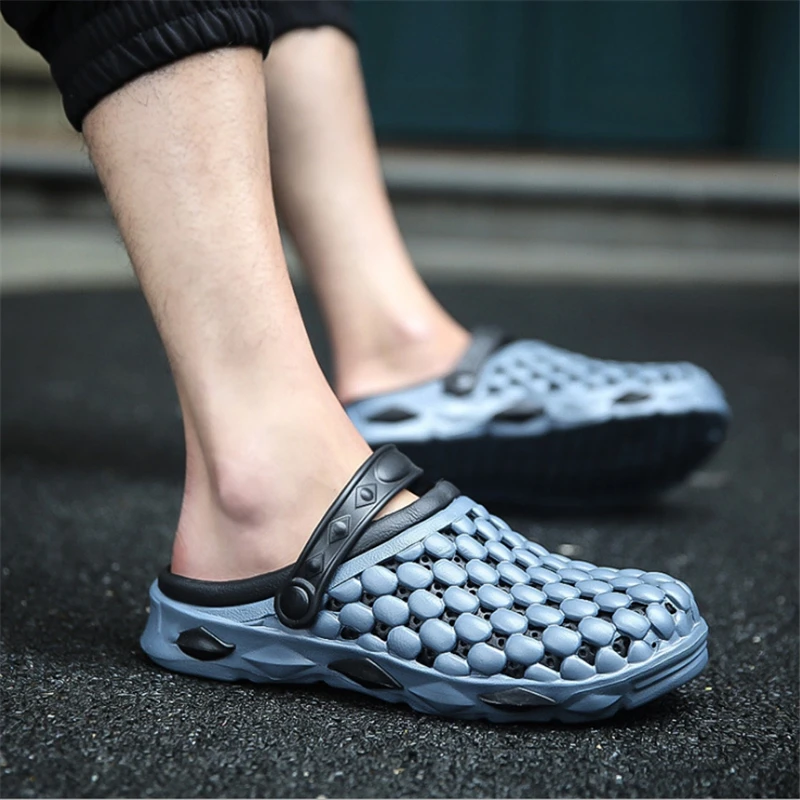 

2019 Summer And Autumn Models Men's Non-slip Thick Bottom Beach Hole Shoes Outdoor Wading Shoes Baotou Garden Shoes Cool Slipper