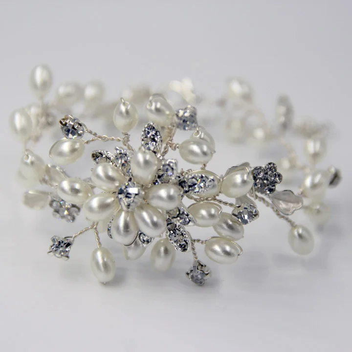 AC9302 bracelet 2