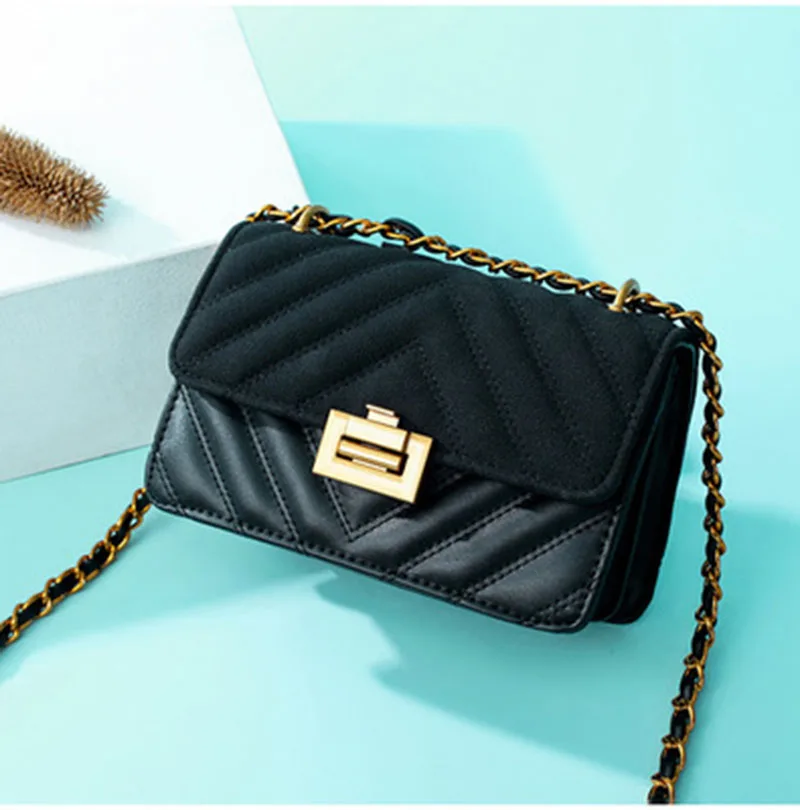 

2019 explosion models rhombic chain diagonal small square bag texture lock wide shoulder strap retro simple shoulder bag
