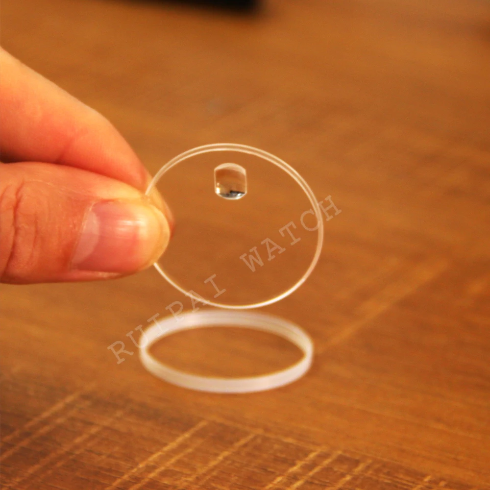 Tudor Glass groove