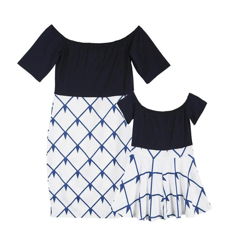 LILIGIRL/платье «Мама и я» с открытыми плечами; Одинаковая одежда для семьи; хлопковые пляжные платья для мамы и дочки