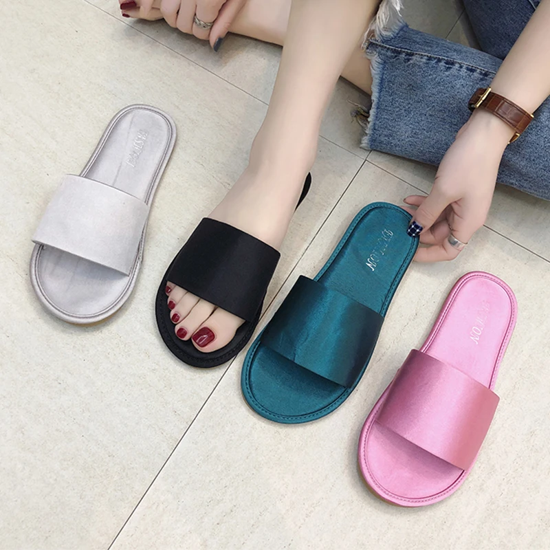 

Bling Flats Heels Women Slippers Plus Size Outdoor Inside Soft Slippers Slip On Open Toes Women Shoes Fashion Beach Flip Flops