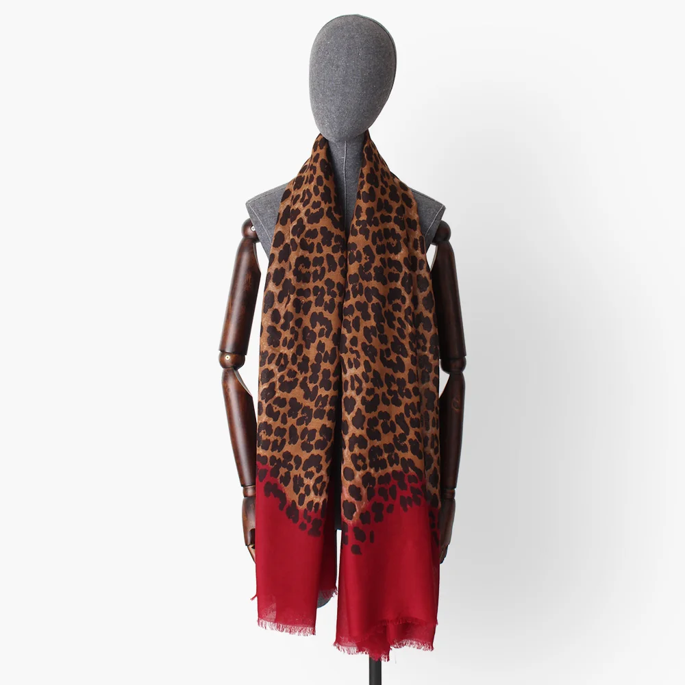 

Classical Leopard Print Twill Weave Cotton Scarves Women Spring Autumn Thin Long Scarf Female Hijab Air Shawl Wraps Beach Cover