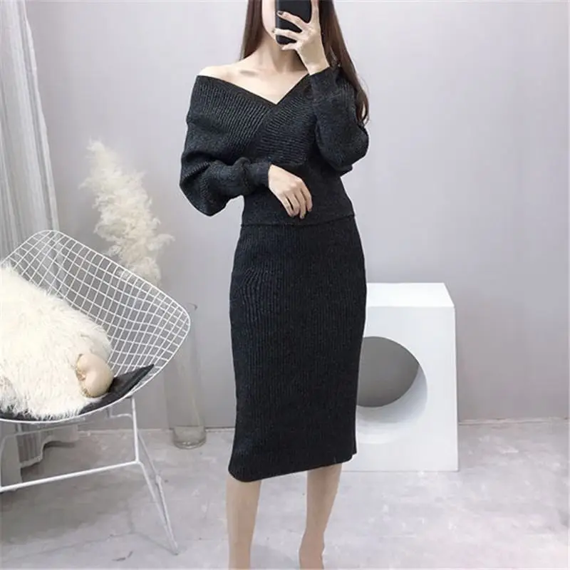 

2019 Spring Autumn Women Lantern Sleeve V Neck Sweater+Elastic Waist Knitted Skirt Female Sweater Suit Bling Knit 2 Pcs Set Y157
