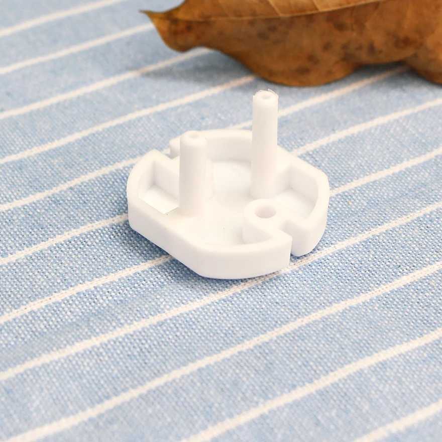 Child Baby Kids Electric Socket Security Plastic Safety Safe Lock Cover EU Plug Two Pin Phase Outlet European Standard Socket