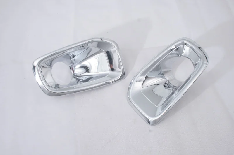 

Chrome Styling Chrome Front Fog Light Cover For Jeep Renegade