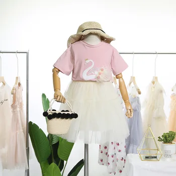 

Roimyal Wholesale 2019 girls summer cotton short-sleeved swan T-shirt + pure white mesh skirt two-piece free shipping