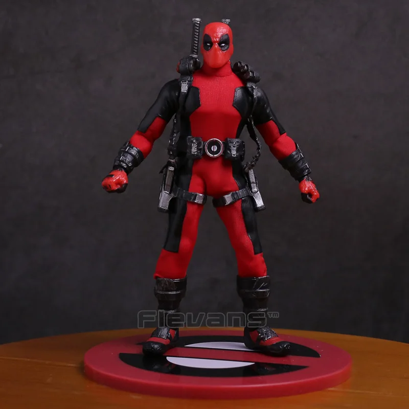 MEZCO Deadpool 1/12 Scale PVC Action Figure Collectible Model Toy (real clothes) 16.5cm MEZCO Deadpool 1/12 Scale PVC Action Figure Collectible Model Toy (real clothes) 16.5cm