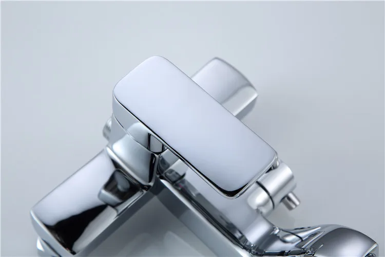 3254105828_1054571578