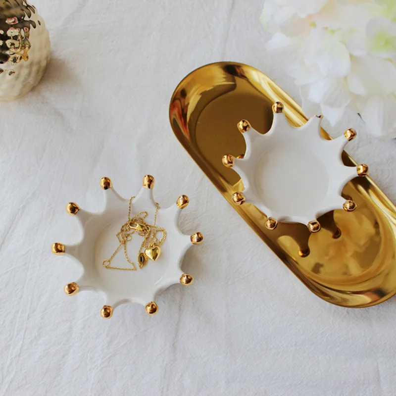 

Nordic Style Crown Ceramic Decoration Jewelry Ring Earrings Bracelet Storage Tray Creative Home Gifts Trend Decoration