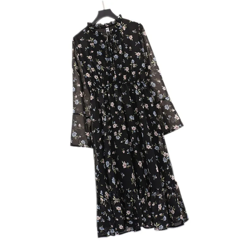 

2019 new spring and autumn women's chiffon floral dress fashion Retro Bell sleeve dress