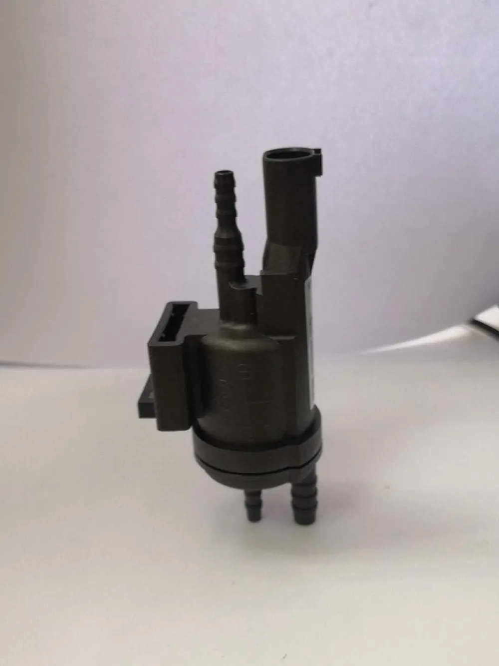 

EGR Exhaust Control Valve For MERCEDES SMART JEEP CHRYSLER MAYBACH 2E0906283
