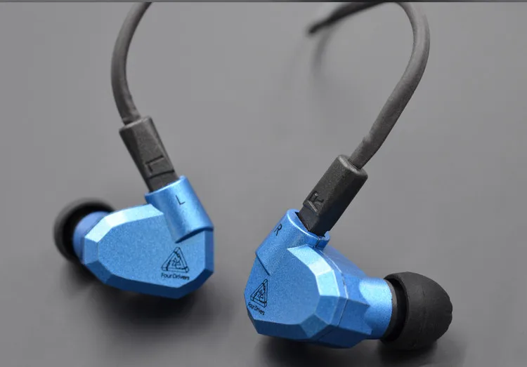 AK Original KZ ZS5 2DD+2BA Hybrid In Ear Earphone HIFI DJ Monito Running Sport Earphones Earplug Headset Earbud Two Colors AS10