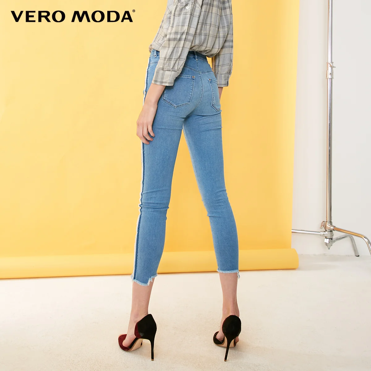 Vero Moda Women's Washed Distressed Raw-edge High Waist Slim Fit Jeans | 318349580