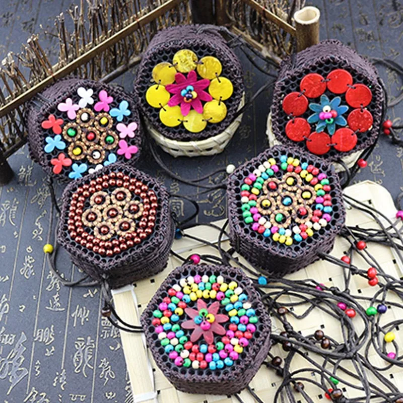 Women Coin Purse Coconut Shell Vintage Wallet Mini Hollow Zipper Money Holders Beading INS Popular Female Straw Bags CB0055 (11)