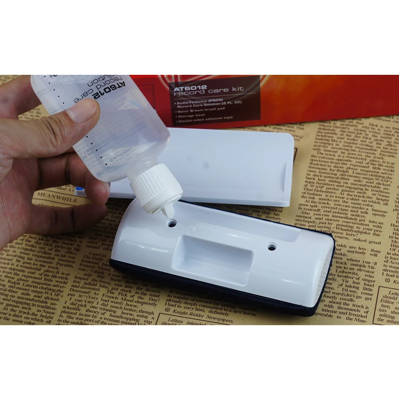 

LEORY AT 6012 LP/EP Record Cleaning Kit Brush Dry And Wet Dual-Purpose For Turntables Longplay Vinyl Cleaning Gramophone Record