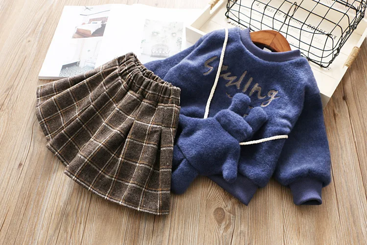 Детская одежда г. Корейская весенняя одежда для маленьких девочек плюшевая рубашка клетчатая рубашка на сумку на юбку, комплект из 3 предметов Детские костюмы