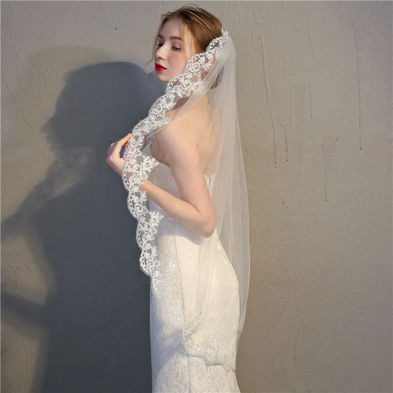 Patty Both Simple Elegent Lace Appliques Wedding Veil With Bridal Veils Comb