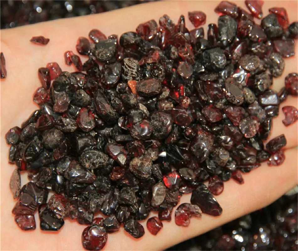

50g NATURAL GARNET QUARTZ CRYSTAL FREEDOM BODY GEM