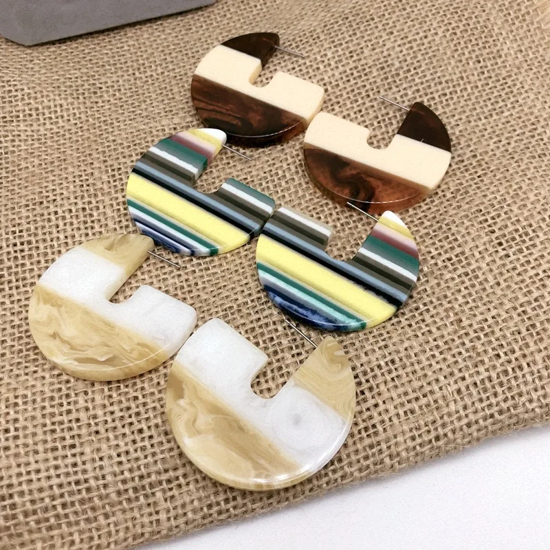 

Bohemian Fashion Stud Earrings Multicolor Striped Resin Earrings Multi-circular Streak Decoration For Women Earrings Wholesale