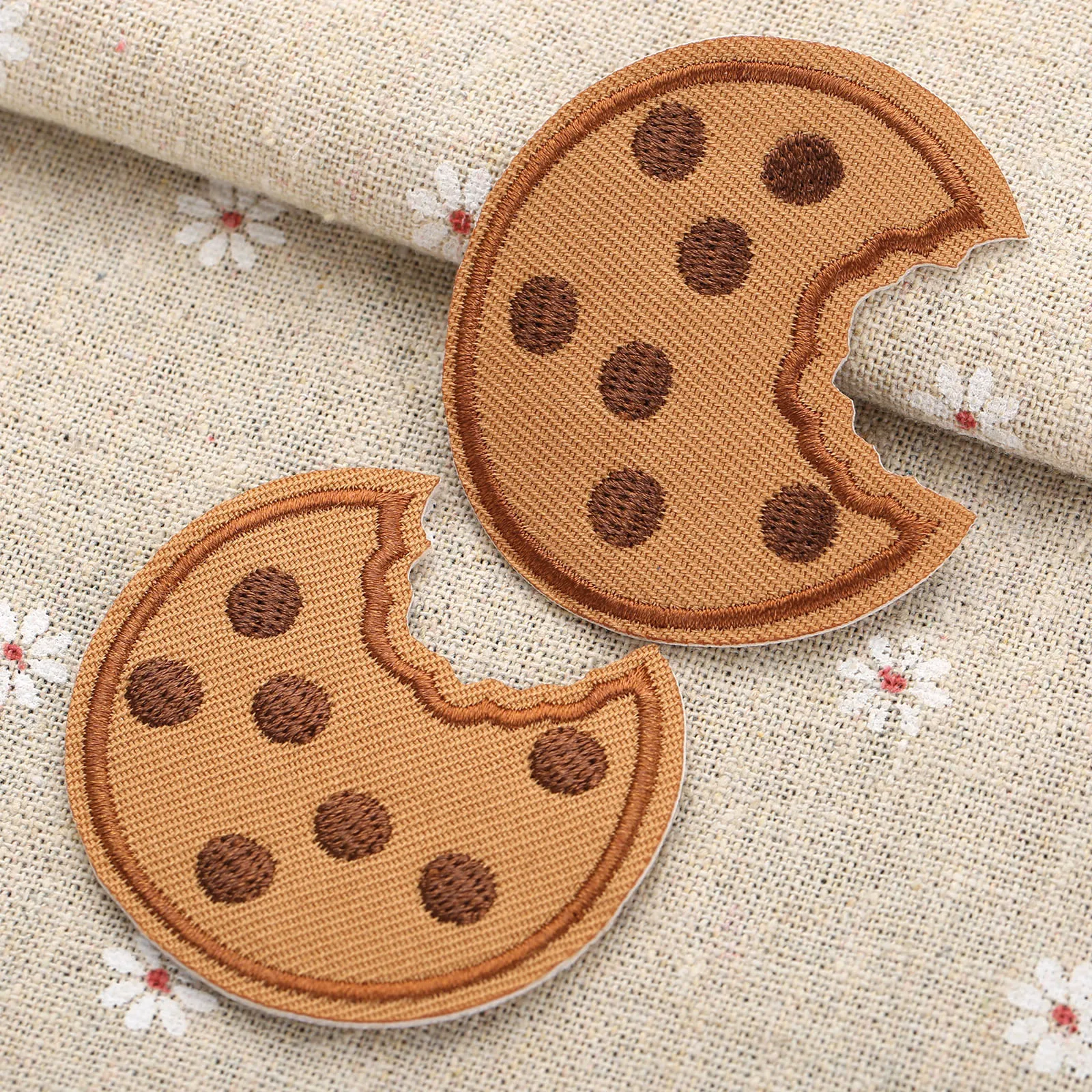 1Pcs Cookie Embroidered Clothing Patch Iron on Cute Patch Fabric Sewing