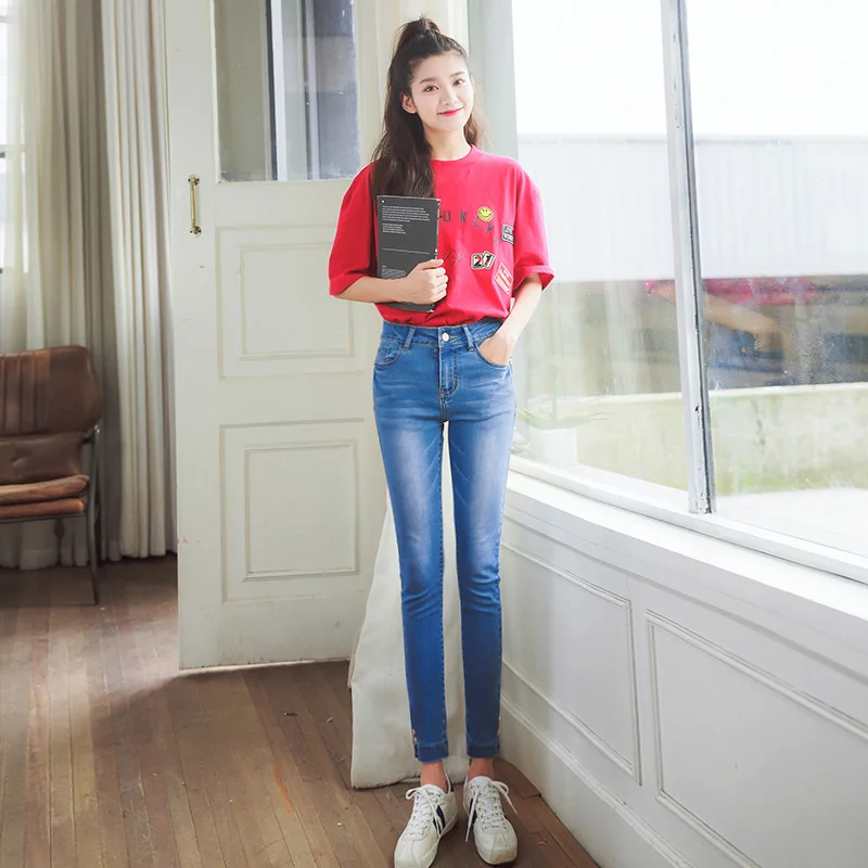 

High rise bleach wash skinny jeans