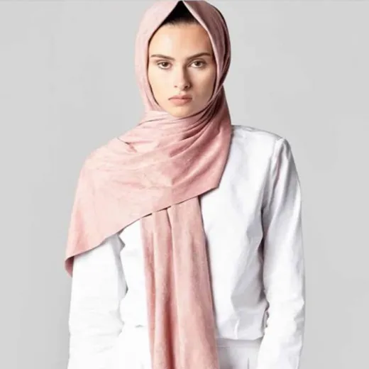 

2018 newest style fashion custom scarf plain suede hijab scarves hot sale free get hijabs pin gift