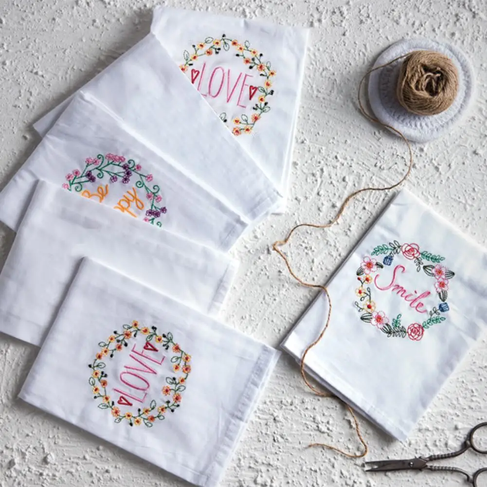 

New Hot Embroidery Wedding Serviette Absorbent Cotton Concise Upscale Home Cloth Table Napkin Kitchen Use Handkerchief