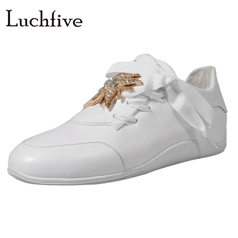 

New Crystal Genuine Leather Women Casual Shoes Lace Up Black White Leisure Runaway Outwear Round Toe Flat Heels Shoes Woman