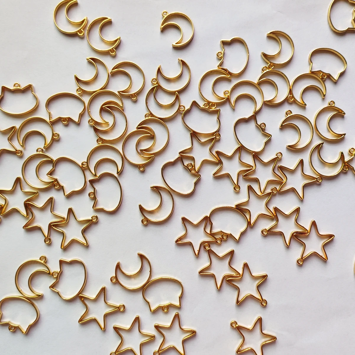 

15pcs/set Metal Earring Star Cat Moon DIY Metal Frame Bezel DIY Jewelry Charm Findings Metal Jewelry Bezels
