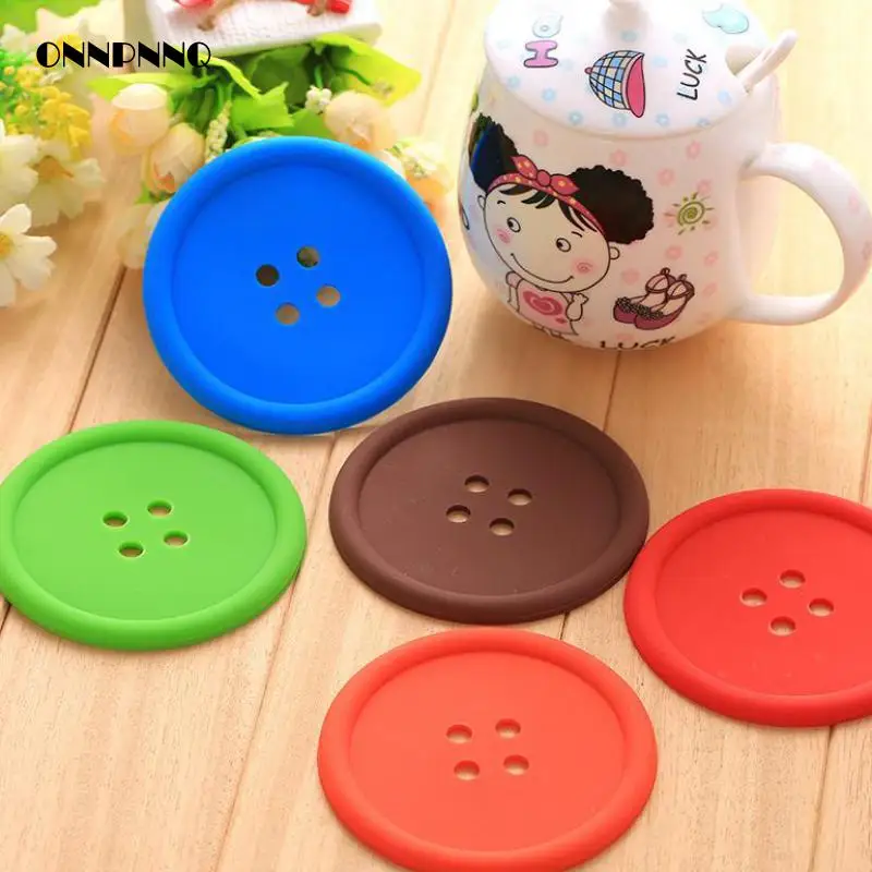 

Creative Buttons Coaster Pvc Placemat Heat Insulation Silicone Pad Placemats For Table Drink Coasters Kitchen Accessories