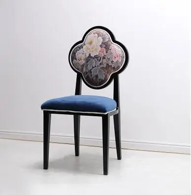 Iron chair restoring ancient ways makes old chair Europe type chair back chair. Iron chair restoring ancient ways makes old chair Europe type chair back chair.