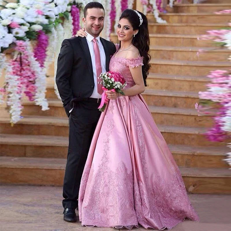 Romantic Pink Arabic Lace Engagement Gowns Evening Dress 2017 New Prom Gowns Robe Orientale