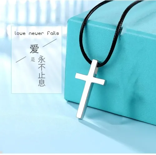 

Game Mystic Messenger 707 Luciel Cross Necklace Pendant 5cm Cosplay Replica