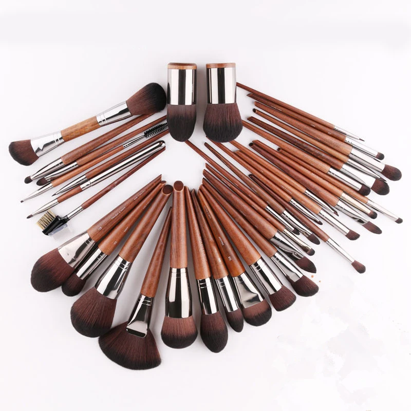 MAKEUP FOREVER Brushes _ 00