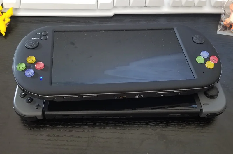 La más nueva consola de juegos de 7 pulgadas soporte portátil para videojuegos neogeo arcade con 15