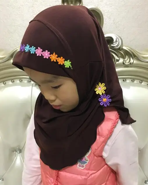H1084 Красивая маленькая девочка хиджаб с мелкими цветами, Последний небольшой мусульманский шарф, быстрая