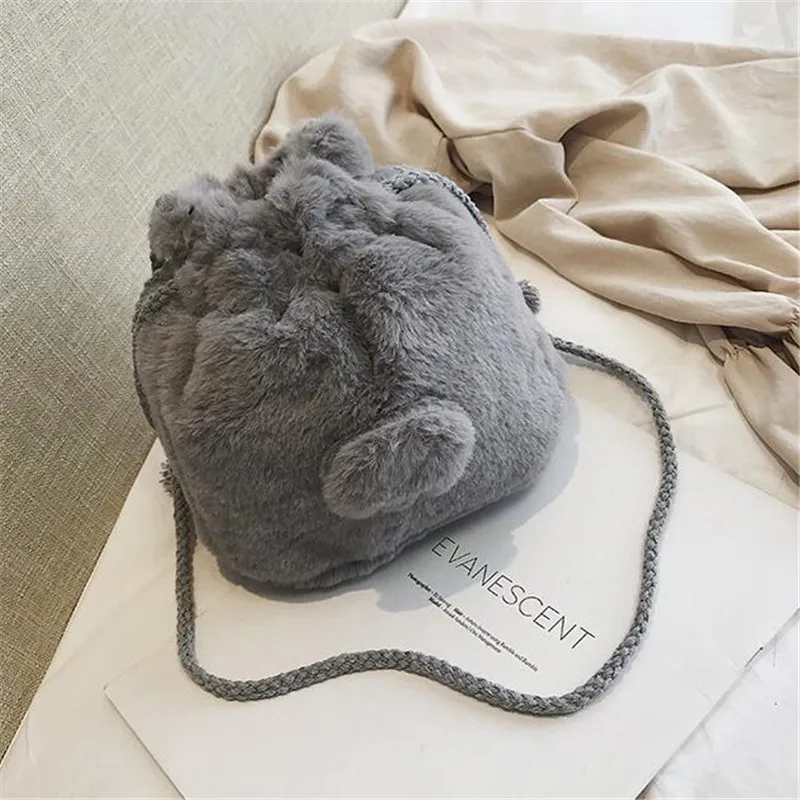 

Meloke 2018 new women mini fur bucket bags casual winter cross body bags for girls casual fur sting bags drop shipping M20