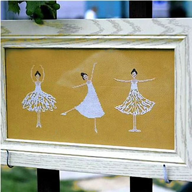 

Three Girls DIY Craft Stich Cross Stitch Cotton Fabric Needlework Embroidery Crafts Counted Cross-Stitching Kit