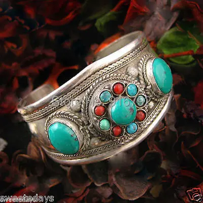 

free P&P HU632 >>Beautiful Tibet Silver Red Coral Cuff Tribal Bracelet