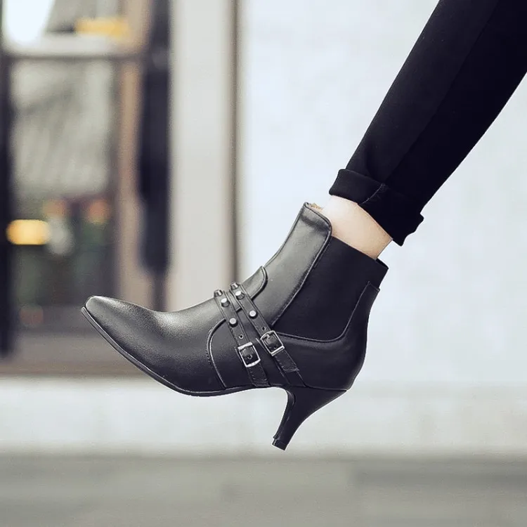 

Big Size 11 12 13 14 15 16 17 18 Ma'am Short boots Pure color Metal decoration Fashion boot barrel High heel boots