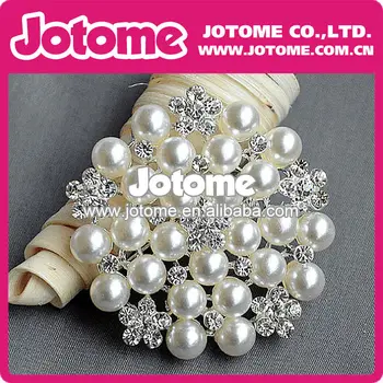 

wholeasale fashion pearl rhinestone brooches pin for wedding invitations