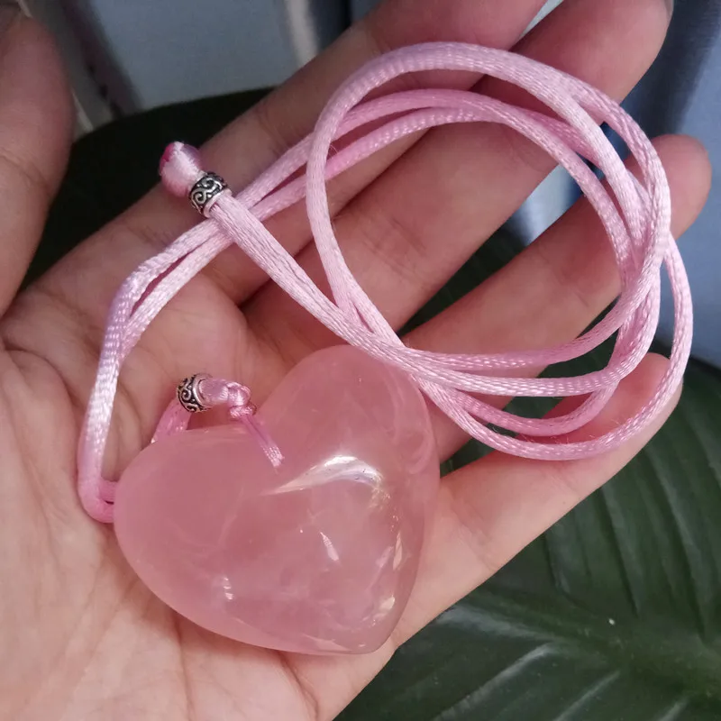 

New Natural Rose Quartz Crystal Hand Carved Hearts Pendants for Gift CH