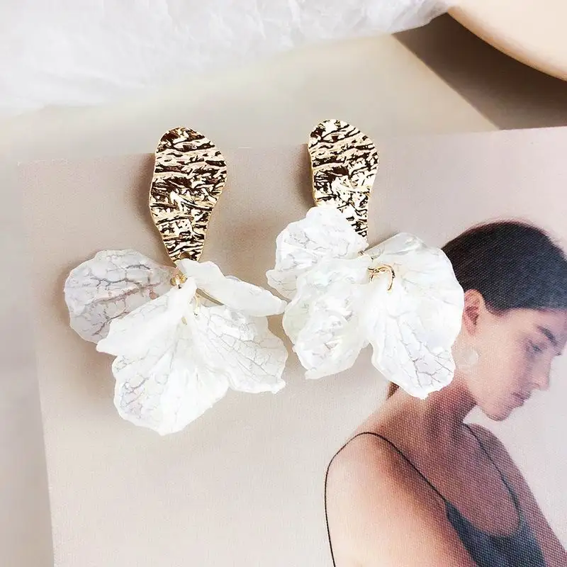 Korean White Shell Flower Petal Drop Earrings For Women 2019 New Statement pendientes Trendy Jewelry - Image 3