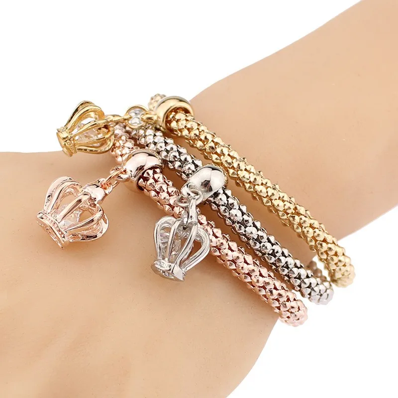 3540004644_770677398