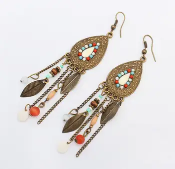 

Poem snow Retro metal feather fringed Earrings