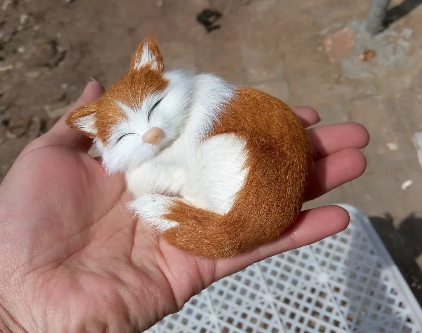 

yellow &white small cat hard model about 10x7cm,polyethylene&fur sleeping cat home decoration toy 1681