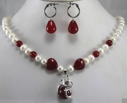 

07829 White&Red Pearl/Jade Necklace Earring Dragon Inlay set